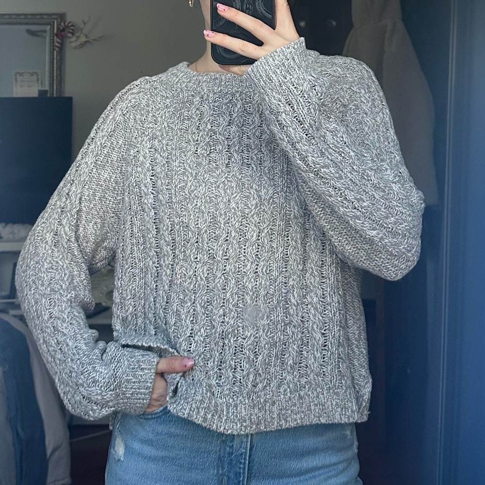 H&M Women's Gray Cable Knit Sweater